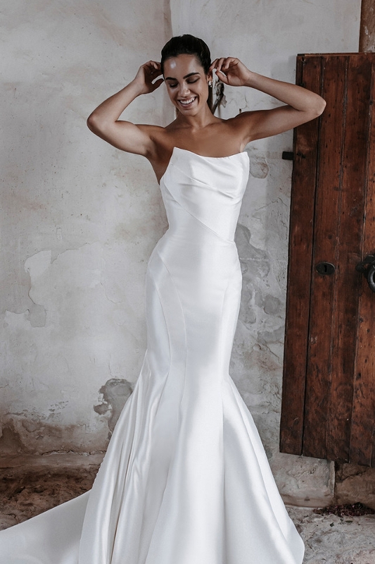 Gallery image 7: abbey-bridal