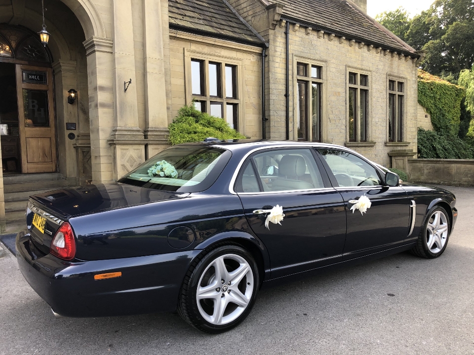 Gallery image 8: Lady J Wedding Car Hire