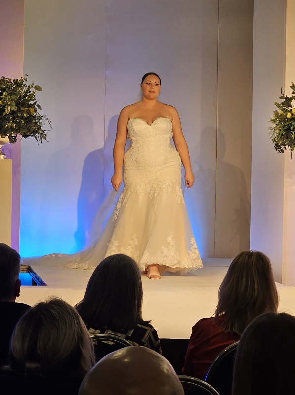 Gallery image 4: chiffon-rose-bridal-boutique