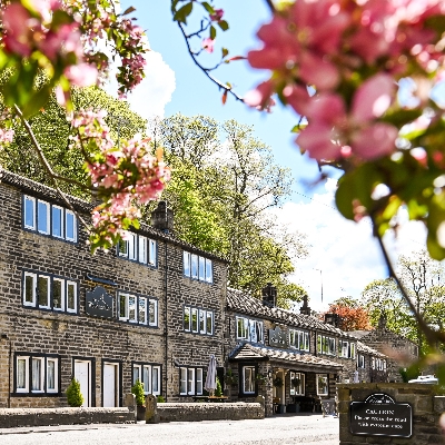 Woodman Inn celebrates win for Best Wedding Venue