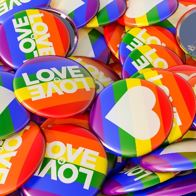 7 things to consider when planning a same-sex wedding