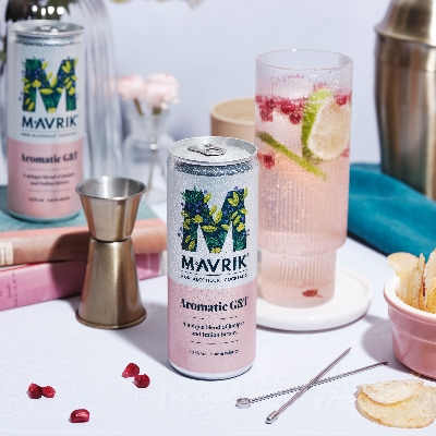 Say ‘I Do’ to a Dry Wedding with Mavrik Alcohol-free Cocktails