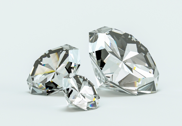 Batley-based jeweller donates diamond for charity: Image 1