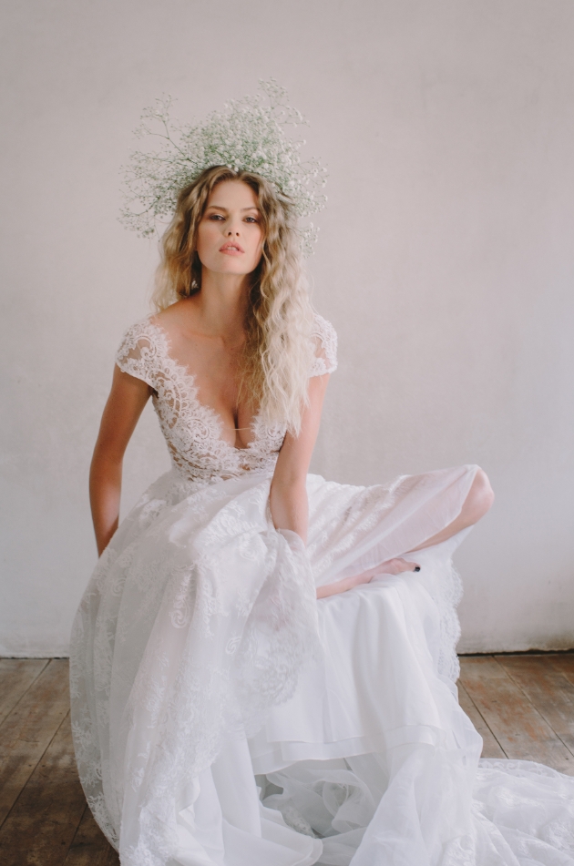 Model wear floral headcrown with lace bodice and tulle skirt 