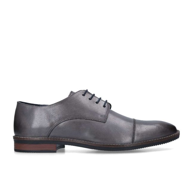 silver brogue smart style