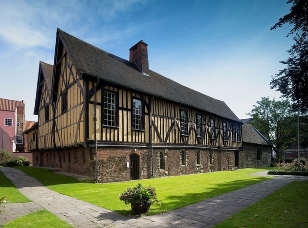 Timbered exterior of historic Merchant Adventurers’ Hall wedding venue in York