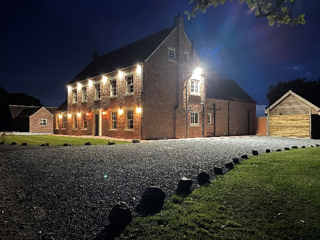 Pasture House Holiday Cottages at night