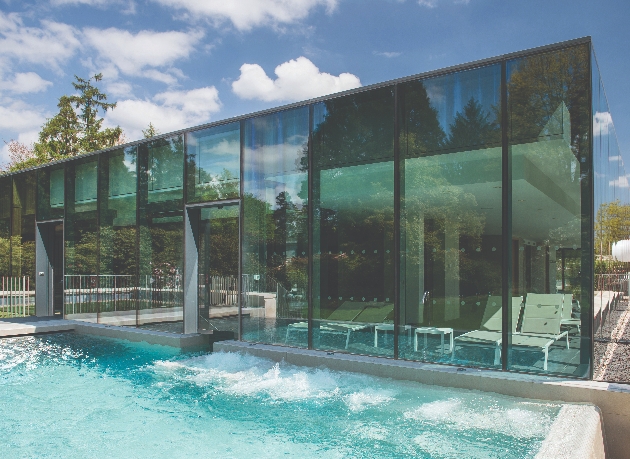 Hydrotherapy Infinity Pool 