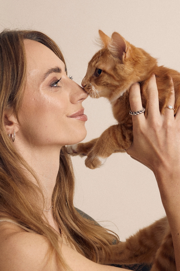 Martha and her cat for Feelunique unique love campaign