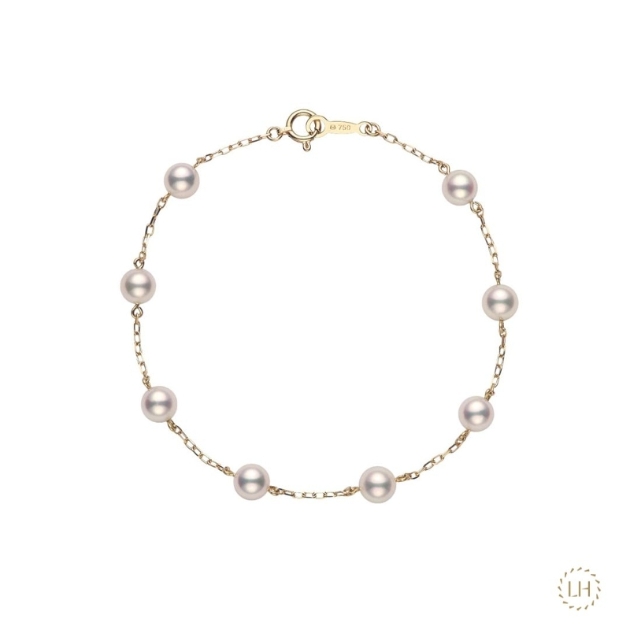 pearl bracelet by Lister HOrsfall