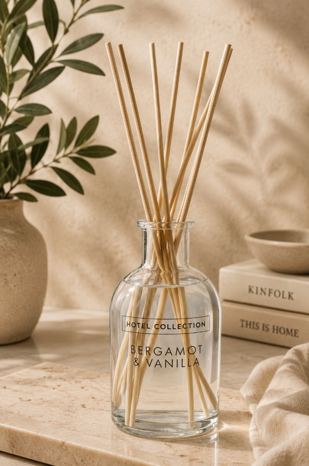 diffuser clear bottle with scent sticks