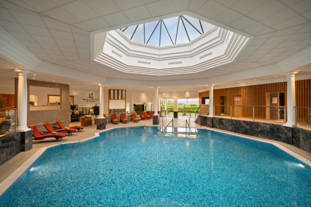 interior spa pool