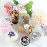 Thumbnail image 2 from The Pretty Little Treat Company